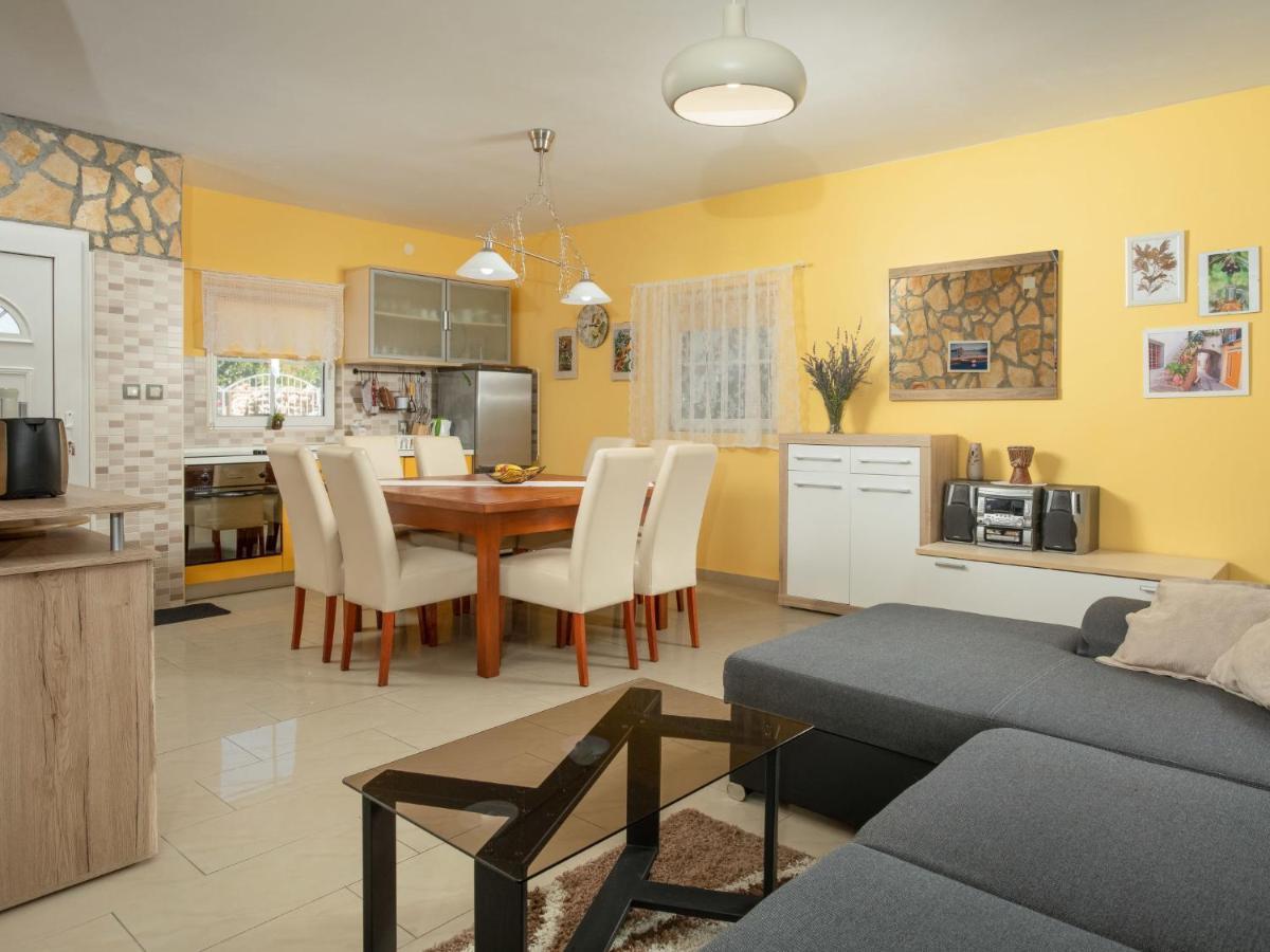 Holiday Home Mikac - Mlk136 By Interhome Dobrinj المظهر الخارجي الصورة